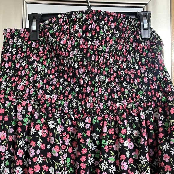 Shein Curve 3XL floral bandeau blouse with flowy bottom - Picture 2 of 9